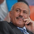 صالح يصل الرياض لتوقيع المبادرة الخليجية