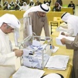 الكويت تنتخب برلماناً جديداً بأدنى نسبة مشاركة