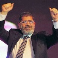 ماذا بعد توقيع مرسي على الدستور الجديد؟  