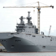 فرنسا تعلق تسليم سفينة حربية لروسيا