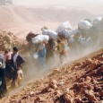 الأردن يغلق حدوده: مئات اللاجىين السوريين في الصحراء