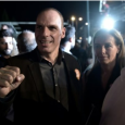 وزير مالية اليونان: الدائنون إرهابيون يريدون إذلالنا