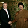 بلير حاول انقاذ القذافي