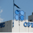أوبك تتعاون مع دول خارج المنظمة لدعم أسعار النفط