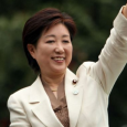 اليابان: حزب «المستعربة» يوريكو كويكي يهزم شينزو آبي