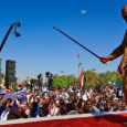 السودان: البشير يتحدي الاحتجاجات ويشير للانتخابات المقبلة