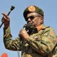 السودان: توجيه تهمة ققتل المتظاهرين للبشير