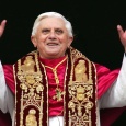البابا يدعو إلى وقف العنف في سوريا