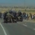 الجيش التركي يقمع متظاهرين تضامنوا مع أهالي أكراد سوريا