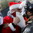 اسرائيل تقمع ...بابا نويل ... أيضاً