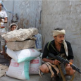الحوثيون يتقدمون داخل عدن رغم القصف الجوي