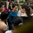 انجلينا جولي في بورما: لا تلتقي بالمسلمين المضطهدين