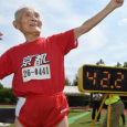 معمر ياباني يفوز بسباق الـ ١٠٠ متر
