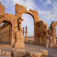 داعش يدمر أقواس النصر الأثرية في مدينة تدمر
