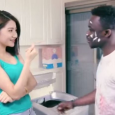 العنصرية في الصين: غسل رجل أسود ليصبح آسيوياً