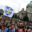 بلغراد: الآلاف يتظاهرون ضد مشروع عقاري إماراتي