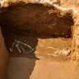 اليابان: اكتشاف قبر أول مبشر مسيحي