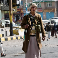 اليمنيون محاصرون والتحالف ينفي فرض حصار على صنعاء