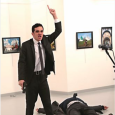 شرطي تركي يغتال السفير الروسي
