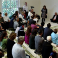ألمانيا تدافع عن مسجد مختلط تؤم فيه امرأة المصلين