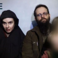 الرهينة الكندي: طالبان قتلوا ابنتي واغتصبوا زوجتي