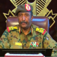 السودان: رغم تغيير رئيس المجلس العسكري استمرار التعبئة أمام مقر قيادة الجيش