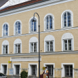 النمسا: تحويل المنزل الذي ولد فيه أدولف هتلر إلى مركز للشرطة
