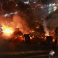 لبنان: أنصار الحريري يقطعون الطرقات