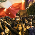 لبنان: مظاهرة أمام منزل الرئيس المكلف تطالبه بالاعتذار عن التأليف