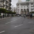 الجزائر: كورونا يوقف مسيرات حراك يوم الجمعة