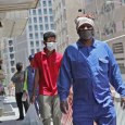 قطر: عمال يتظاهرون مطالبين بأجورهم