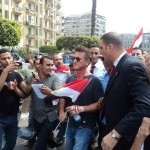 شن بين في ميدان التحرير