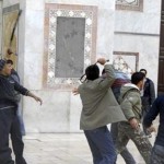 وسيلة جديدة تدخل ساحة قمع المتظاهرين