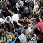تم اعتقال العشرات من المشاركين في التظاهرات