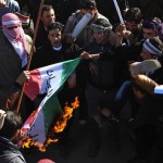 العراق: أزمة سياسية وتفجيرات تقتل ١٦ شخصاً وتجرح ٧٦