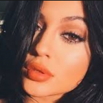 ١،٣ مليار دولار خسارة سناب شات بسبب تغريدة كايلي جينر
