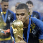 فرنسا تفوز بكأس بطولة العالم ٢٠١٨