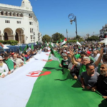 الجزائر بدء حملة القمع اعتقال العشرات